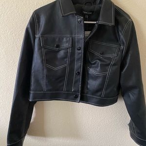 FAUX Leather Cropped Jacket 🤩